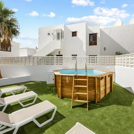 Arpon Santa Rosa 1 By Escape Vila Puerto del Carmen (Lanzarote)