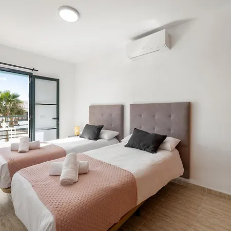 Arpon Santa Rosa 1 By Escape * Puerto del Carmen (Lanzarote)