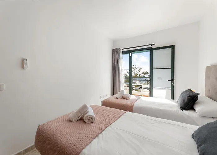 Arpon Santa Rosa 1 By Escape Puerto del Carmen (Lanzarote)